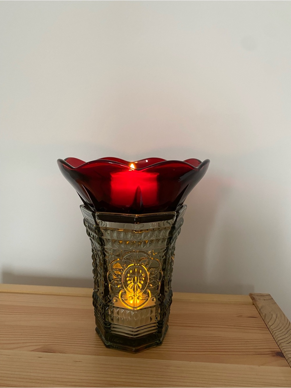 Flower shape vintage-inspired fairy lamp / candle holder - hand assembled